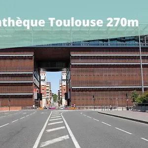 2-chambres-proche-gare-sncf-avec-parking.midi-pyreneeshotels.com/